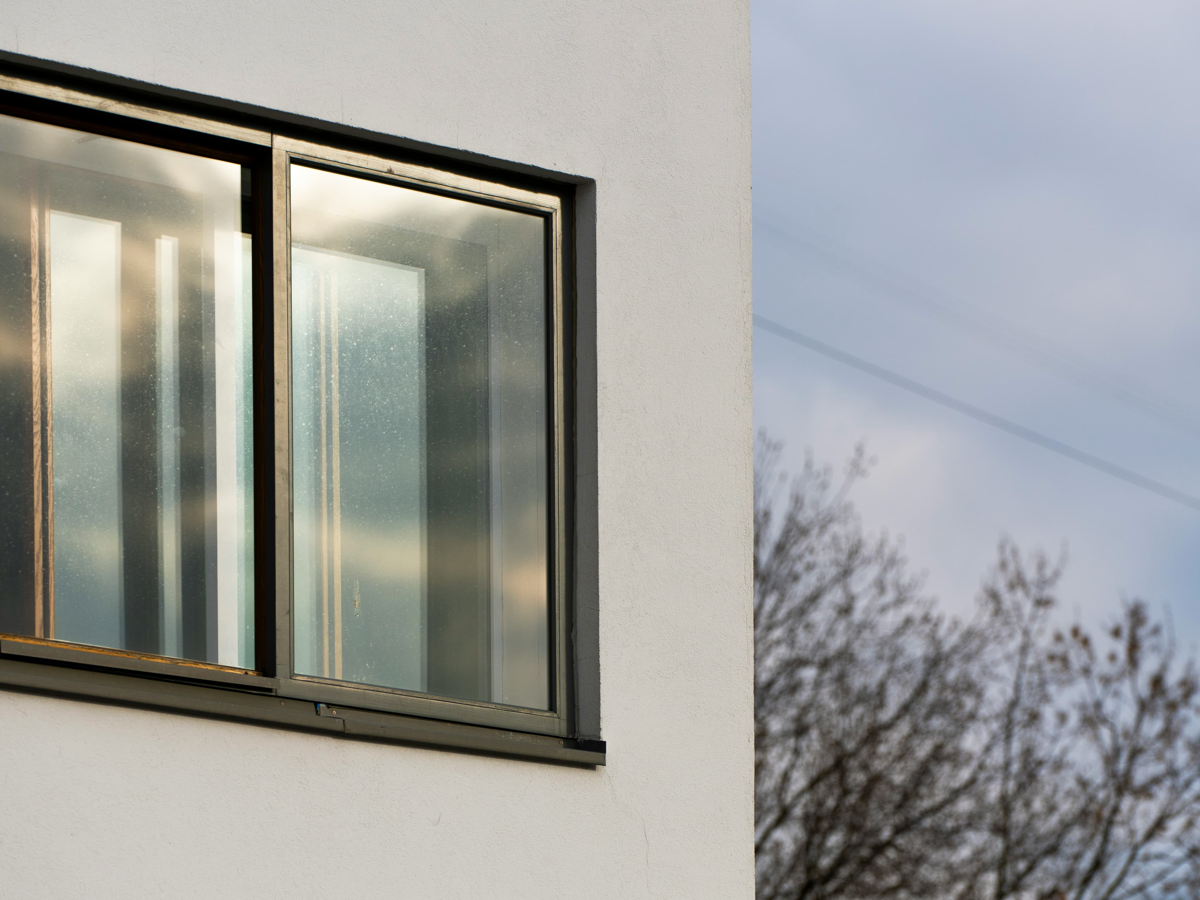 Aluminium slim line sliding window system